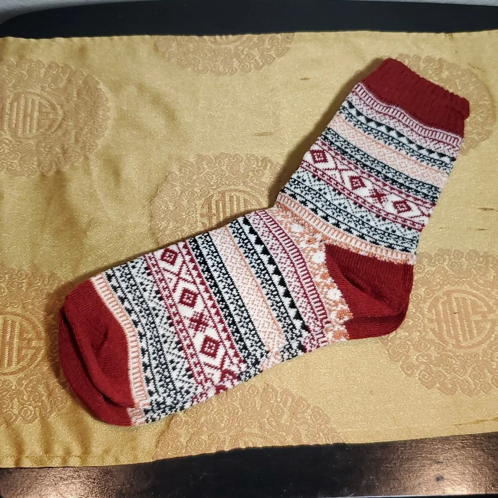 🦋NEW Patterned Blue and Red Socks